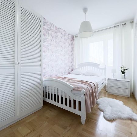 סאנוק 4 Pokojowy Apartament Posada מראה חיצוני תמונה
